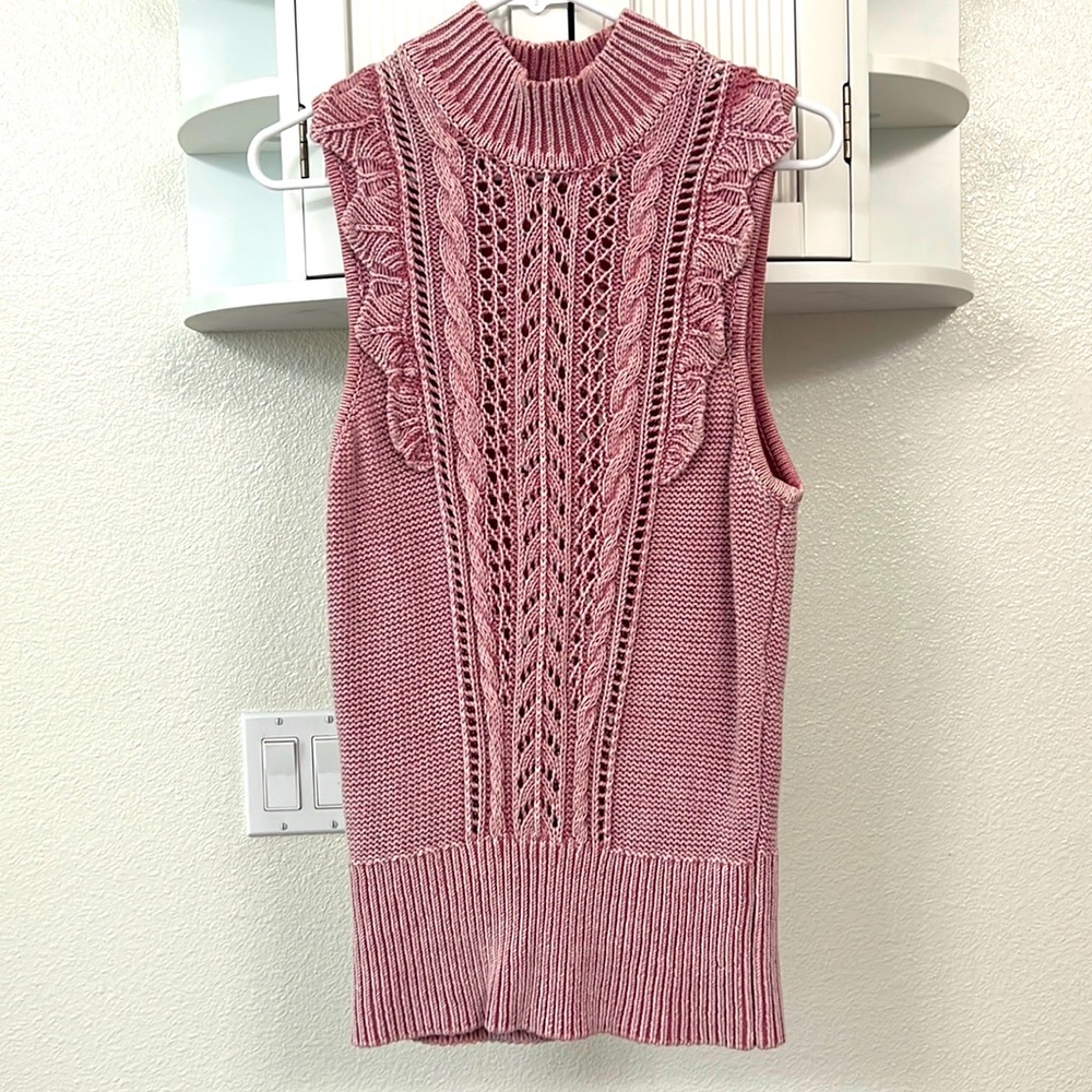White House Black Market Sleeveless Loose Knit Sweater